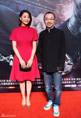 组图：《警察故事》首映 成龙称冯小刚电影都看