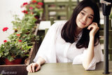 组图：陈丽娜春意写真尽显素雅风情
