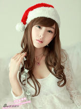 幻灯图集：小龙女彤彤化身圣诞宝贝 秀蕾丝装