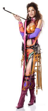 幻灯图：周秀娜性感代言网游 献出三个“第一次”