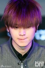 组图：韩男团BTOB新专辑回归首唱表演新歌