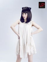 组图：新声代歌手熊子锐时尚摩登写真首发