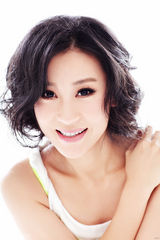 高清图：苗圃写真叱咤黑白 成熟御姐展性感魅力