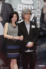 组图：郑少秋新剧与邵美琪激吻 陈豪陈茵媺避忌