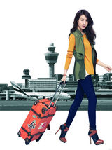 高清组图：李多海秋装写真 散发优雅女人味