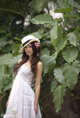 幻灯图集：《非诚勿扰》女嘉宾闫凤姣照片集锦