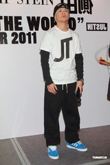 组图：侧田香港演唱会圆满完成 转往北京发展