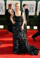 组图：詹妮弗劳伦斯礼服繁花似锦