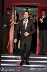 高清：《未知》首映一枝独秀 黛安-克鲁格复古美艳