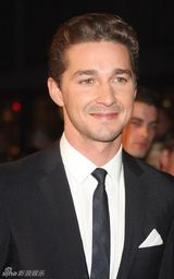 高清：《华尔街2》纽约首映 道格拉斯患病后享艳福