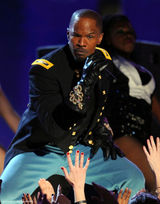 高清组图：杰米-福克斯联袂T Pain、Slash献艺