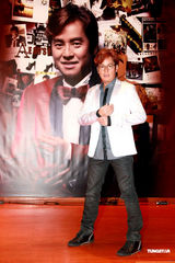 幻灯图：谭咏麟为红馆个唱狠减肥 最想请刀郎合作 