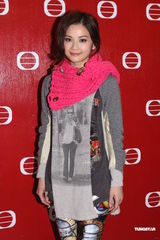 组图：《劲歌金曲》录影 阿Sa(蔡卓妍)梁汉文亮相