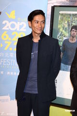 组图：伊势谷友介执导《陆之鱼》亮相台北电影节