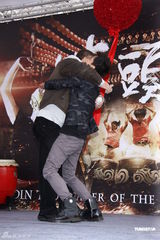 组图：柯有伦助阵《阵头》答谢会望票房破三亿