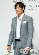 组图：韩星裴秀彬完婚 李秉宪苏幼珍等众星道贺