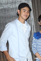 组图：马如龙嫁女群星道贺 阮经天自称无结婚打算