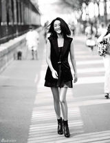 高清图：周迅《GRAZIA》封面沐浴巴黎明媚阳光