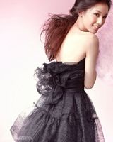 组图：黄圣依全新写真 用表情诠释爱的领悟