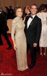 组图：美国时装学院庆典举行 众明星红毯竞艳