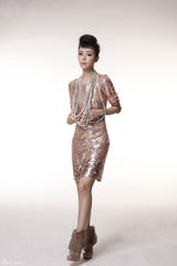 张静初登《JESSICA》十月封面  温柔狂野面面俱到