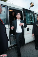 组图：郭晶晶婚礼直击 郭父郭母正装贵气入场