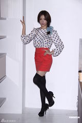 组图：伊林新春开工团拜 蔡淑臻李沛旭情侣档同台