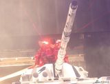 组图：王力宏上海开唱造型超炫 坦克车搬上舞台