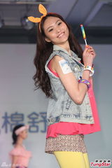 组图：台湾男星王传一出道十年首接代言