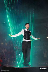 组图：刘嘉玲代老公支持刘德华 陈玉莲汪明荃助阵 