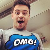 组图：英跳水正太曝海量生活照 秀腹肌吐舌卖萌