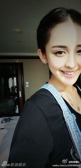 组图：全国校花微博大搜罗 性感爆乳VS清纯可爱