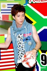 高清组图：棒棒堂王子小杰毛弟与歌迷观赏世界杯