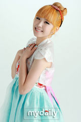 组图：韩国女子组合Secret拍韩服写真恭贺新年