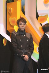 组图：毛宁林忆莲领衔音乐会 《你是我的眼》秀歌技