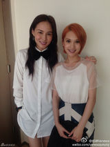 组图：黄宗泽38岁女友私照曝光 皮肤细腻保养好