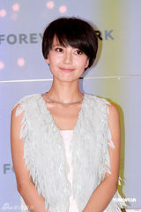 幻灯图集：袁咏仪张智霖秀恩爱 高圆圆暂无结婚计划