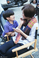 组图：《将爱》花絮照曝光 徐静蕾大秀显母爱