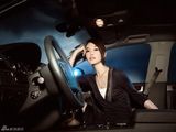 高清图：范文芳汽车大片登封面 妩媚依旧醉享人生