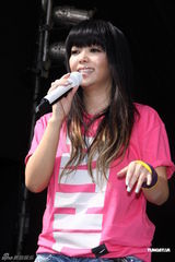 组图：张惠妹运动装亮相 为跑步活动站台