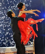 组图：《舞林大会》第三场李倩红裙起舞直接晋级