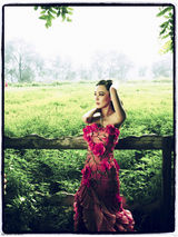 高清图：霍思燕清新写真肤若冰肌 柔软外表强大内心