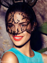 组图：超模桑帕约海滩写真半裸出镜 大秀微笑臀