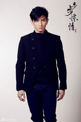 组图：《步步惊情》曝吴奇隆叶祖新最新定装照