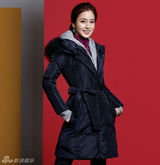 高清图：韩星金泰熙最新冬装写真 俨如华美变装秀