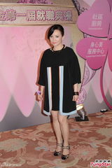 组图：吴卓羲否认恋傅嘉莉 苟芸慧被赞幸运