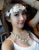 组图：韩国大学女教师泳装照 精致脸蛋性感身材