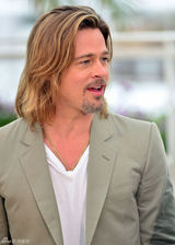 组图：布拉德-皮特亮相戛纳展型男风采