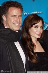 组图：《超级大坏蛋》巴黎首映 朱莉皮特晒恩爱