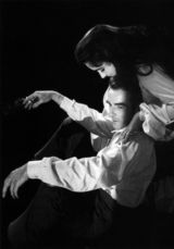 组图：《战国佳人》花絮 泰勒与好友克里夫特亲密